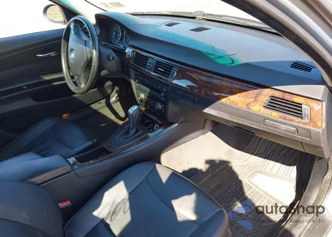 2008 BMW 328Xi z USA, uszkodzony, nr VIN WBAVC735X8KP38821